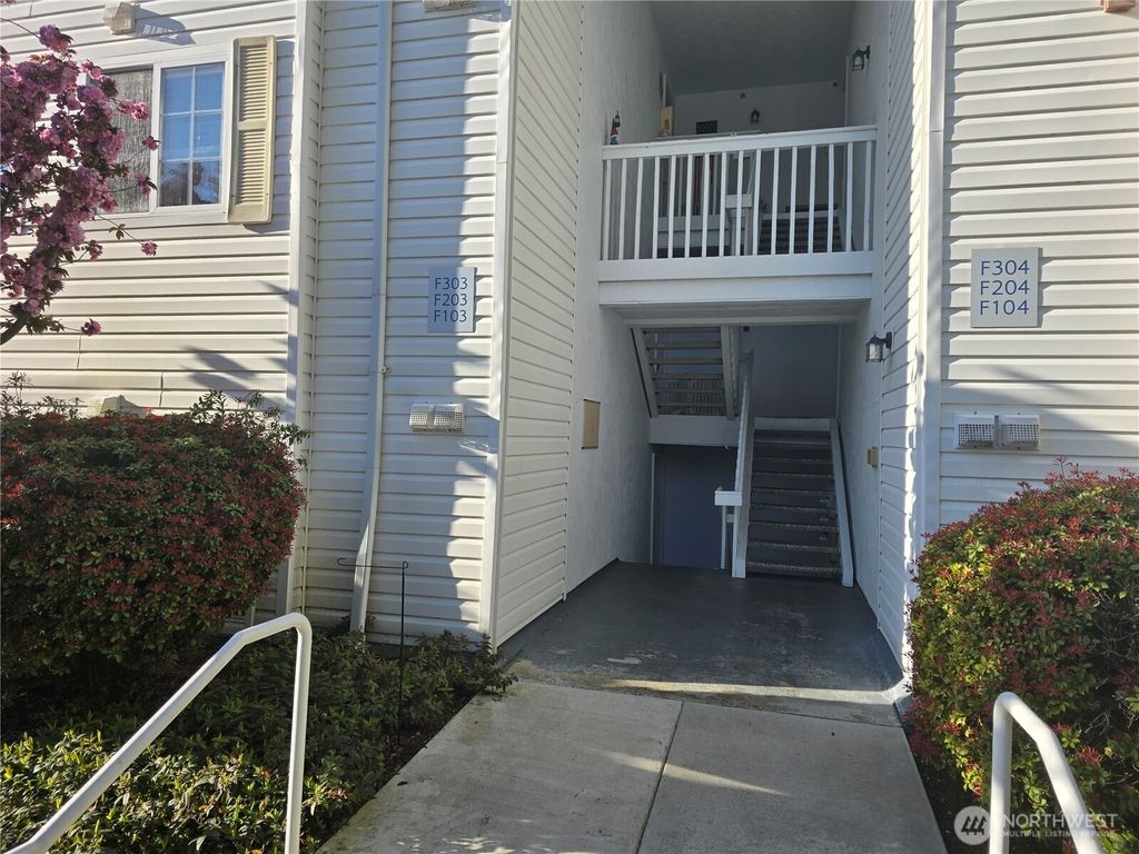 Photo of 11002 SE Petrovitsky Road #F103, Renton, WA 98055 (MLS # 2505424)