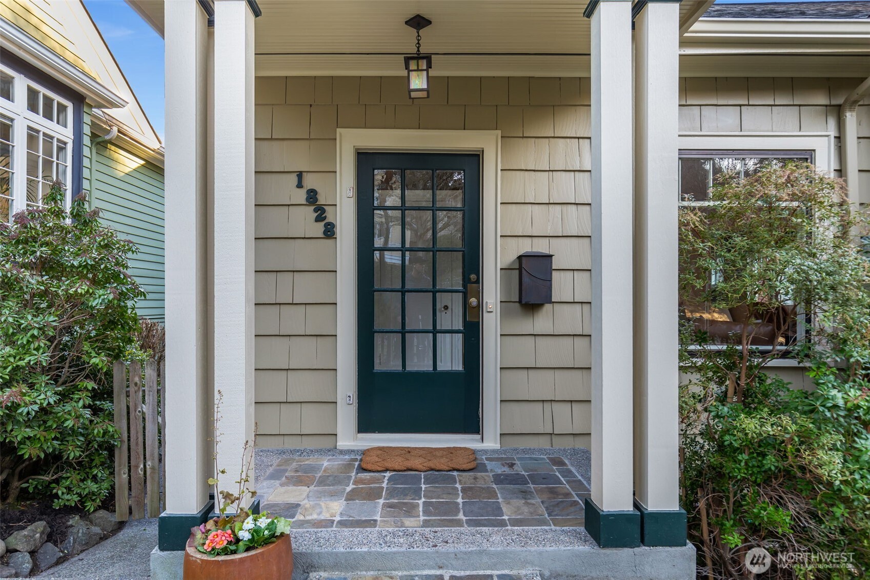 1828 NE Ravenna Boulevard