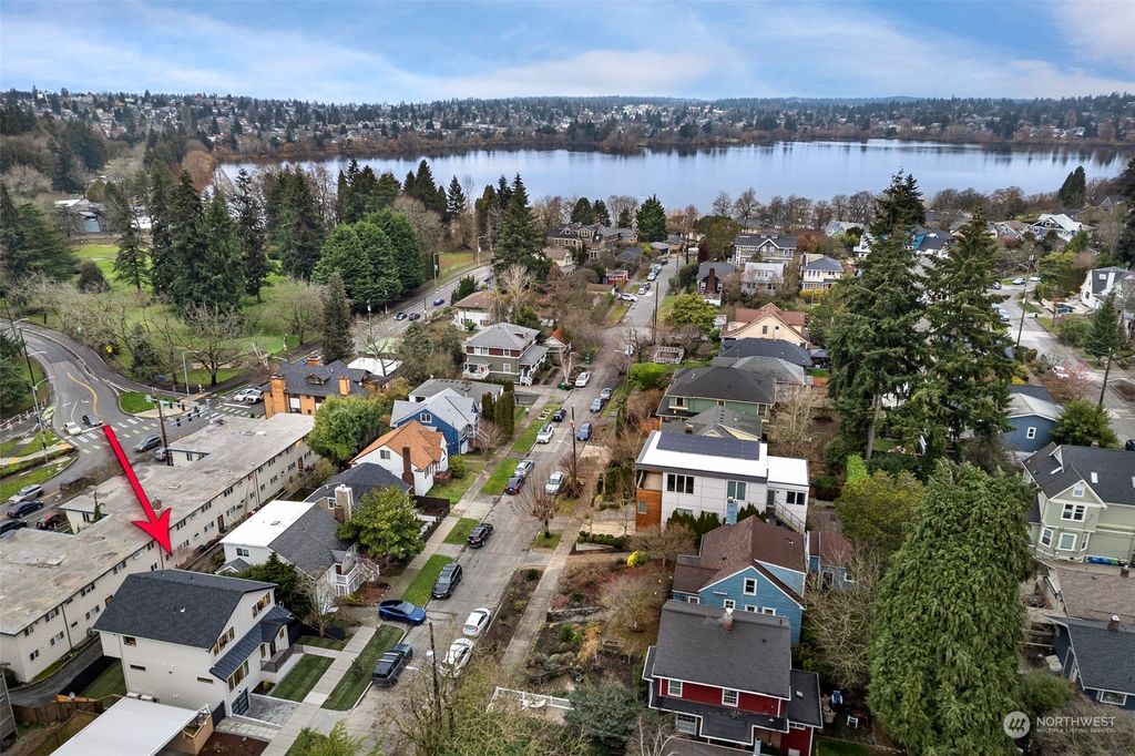 Photo of 5511 Ashworth Avenue N, Seattle, WA 98103 (MLS # 2319117)