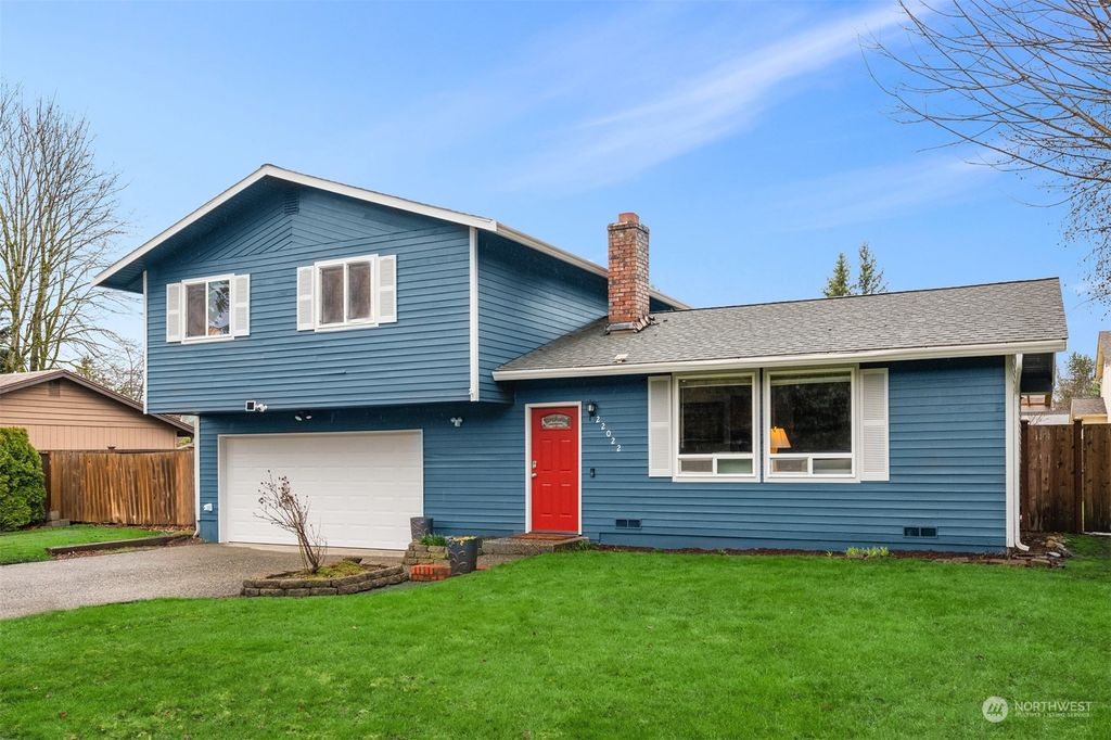 Photo of 22022 SE 268th Street, Maple Valley, WA 98038 (MLS # 2198657)