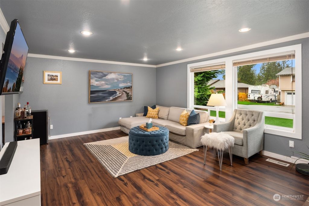 Photo of 22022 SE 268th Street, Maple Valley, WA 98038 (MLS # 2198657)