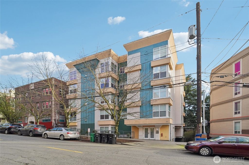 Photo of 717 E Denny Way #4B, Seattle, WA 98122 (MLS # 2485849)