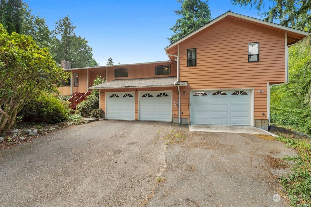 Photo of 14705 216th Avenue NE, Woodinville, WA 98077 (MLS # 2202867)