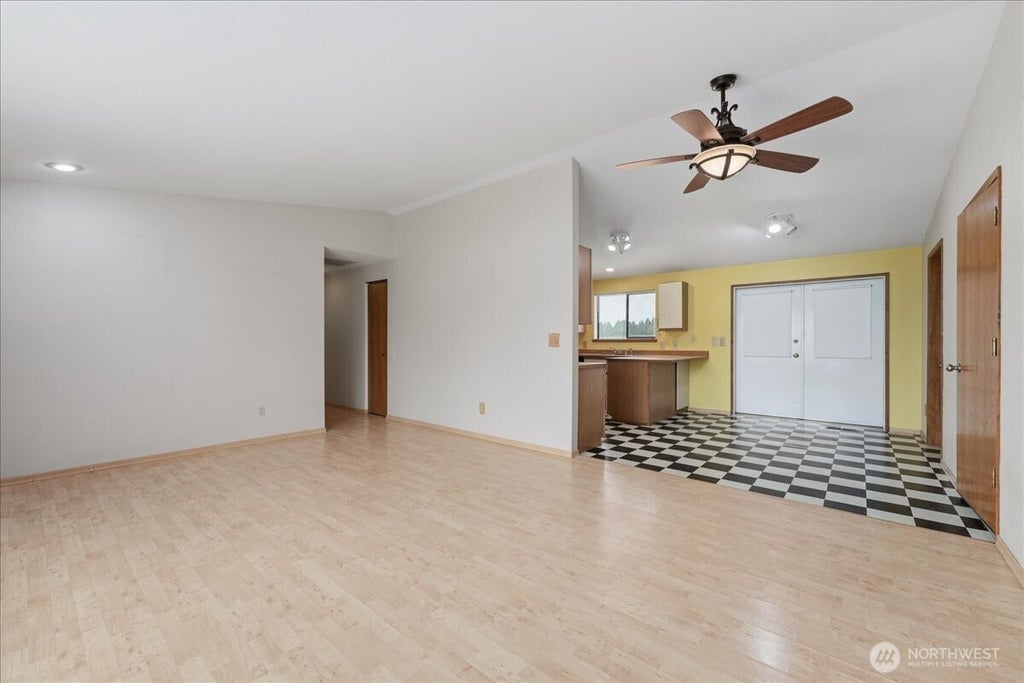 Photo of 403 Neptune Place, East Wenatchee, WA 98802 (MLS # 2566985)