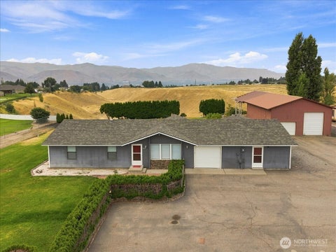 Photo of 403 Neptune Place, East Wenatchee, WA 98802 (MLS # 2566985)
