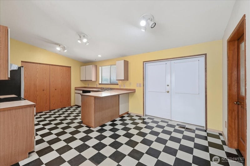 403 Neptune Place