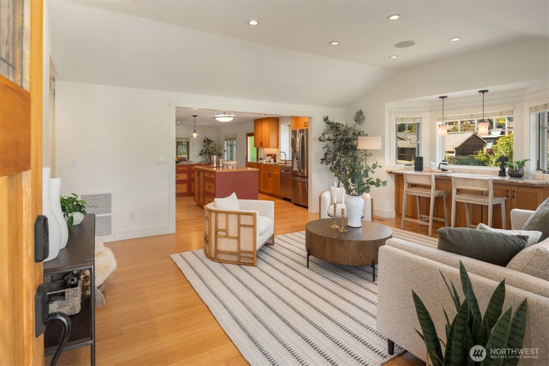 821 4th Street