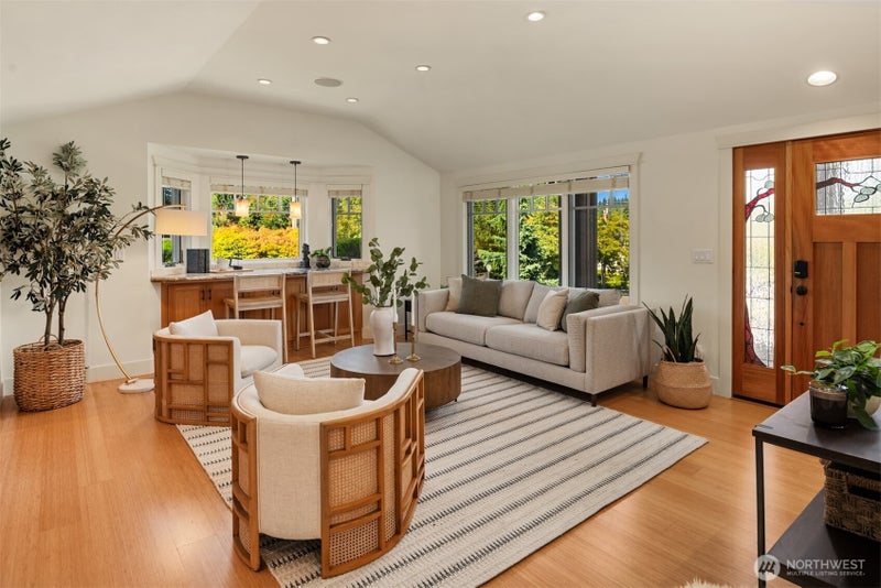 821 4th Street