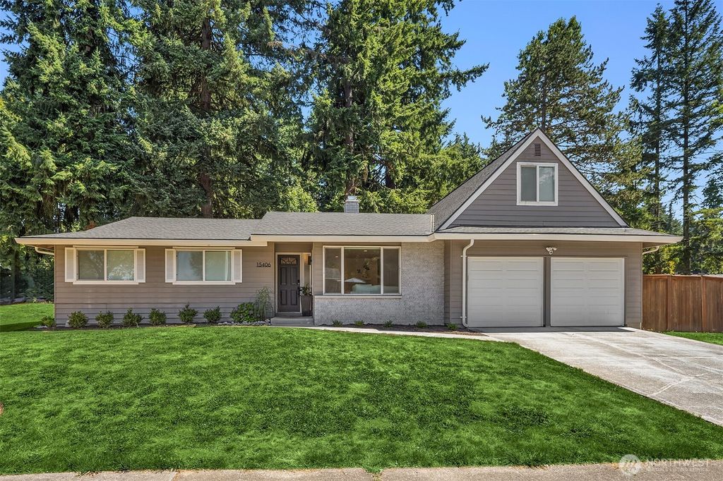 Photo of 15406 119th Avenue NE, Bothell, WA 98011 (MLS # 2414927)