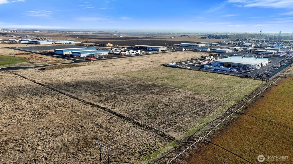 Photo of 0 E Wheeler Road, Moses Lake, WA 98837 (MLS # 2458743)