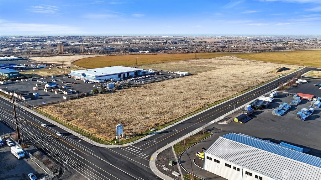 Photo of 0 E Wheeler Road, Moses Lake, WA 98837 (MLS # 2458743)