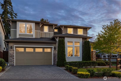 20045 10th Avenue NW 11 Shoreline WA 98177