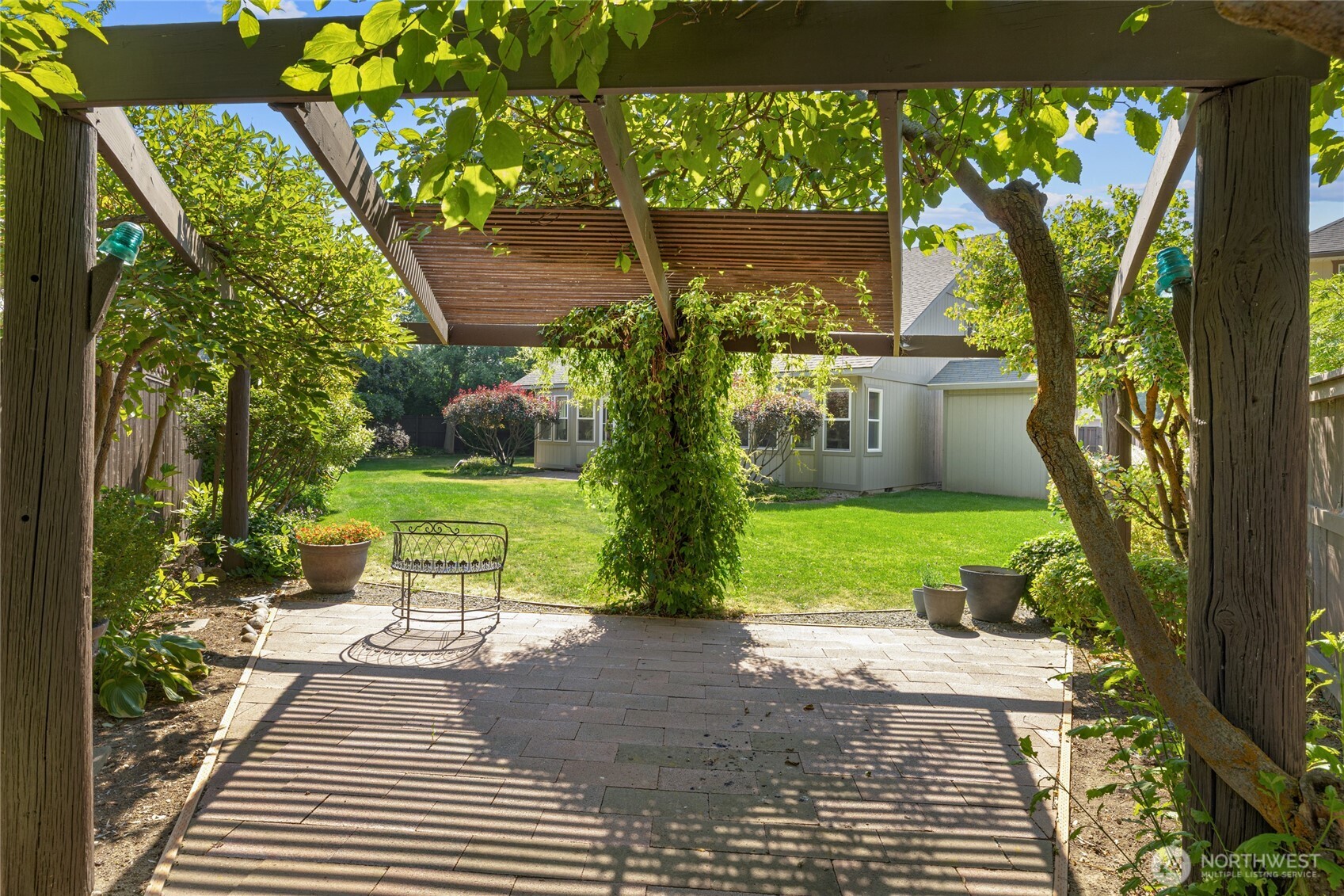 1103 E Spokane Avenue