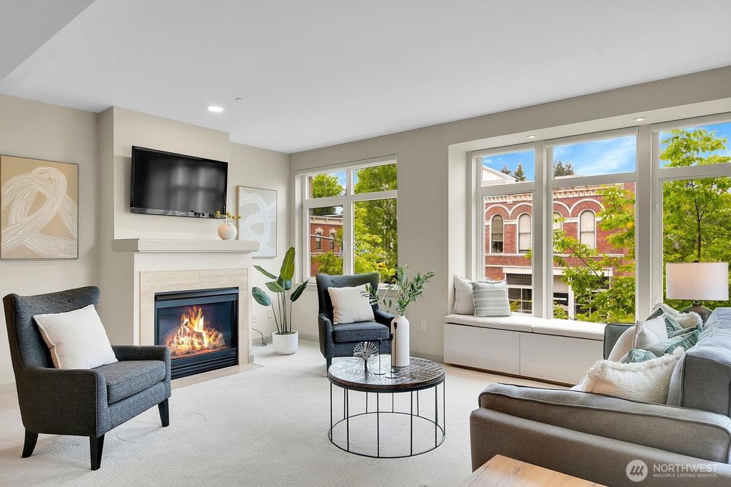 Photo of 631 Market Street #306, Kirkland, WA 98033 (MLS # 2369337)