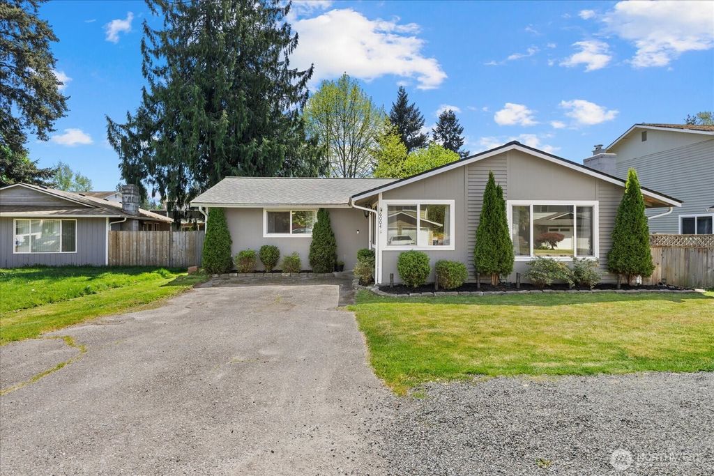 Photo of 6004 99th Street NE, Marysville, WA 98270 (MLS # 2518031)