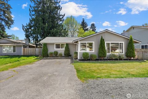 Photo of 6004 99th Street NE, Marysville, WA 98270 (MLS # 2518031)