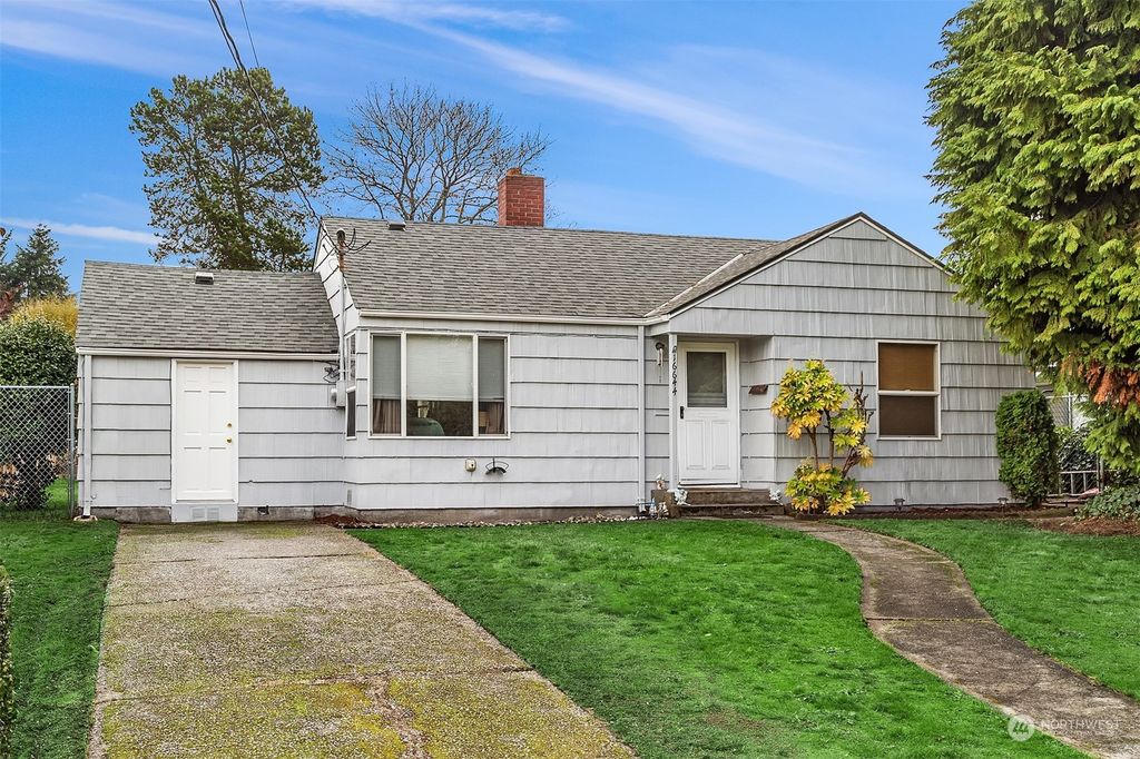 Photo of 16644 34th Avenue S, SeaTac, WA 98188 (MLS # 2185066)