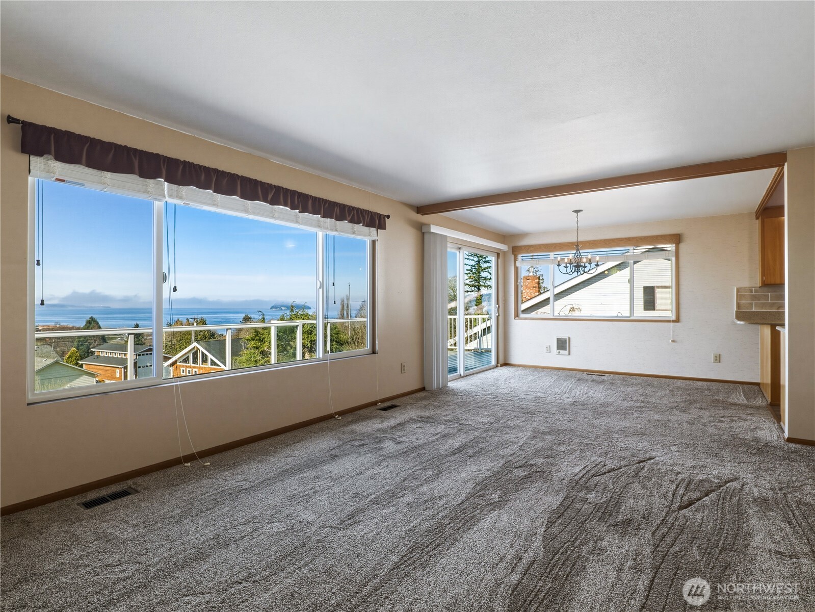 704 Flintstone Drive