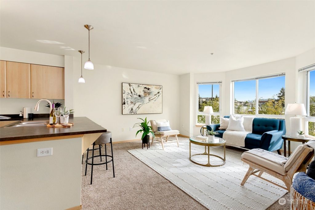 Photo of 812 5th Avenue N #305, Seattle, WA 98109 (MLS # 2304954)