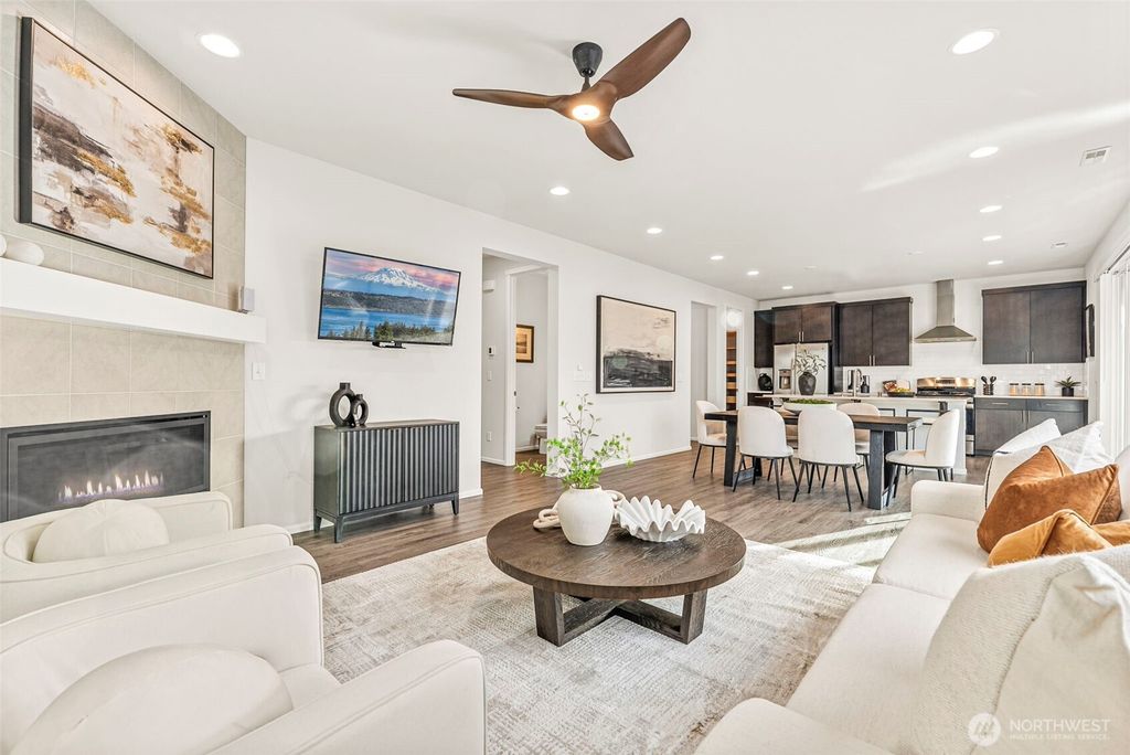 Photo of 17602 126th Avenue E, Puyallup, WA 98374 (MLS # 2465797)