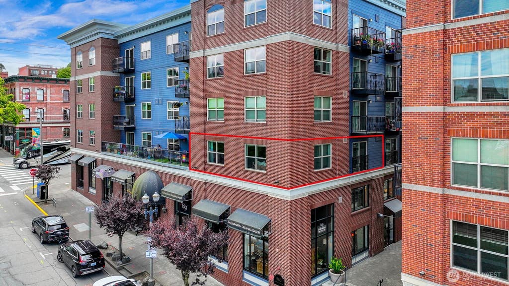 Photo of 960 Harris Avenue #305, Bellingham, WA 98225 (MLS # 2568871)