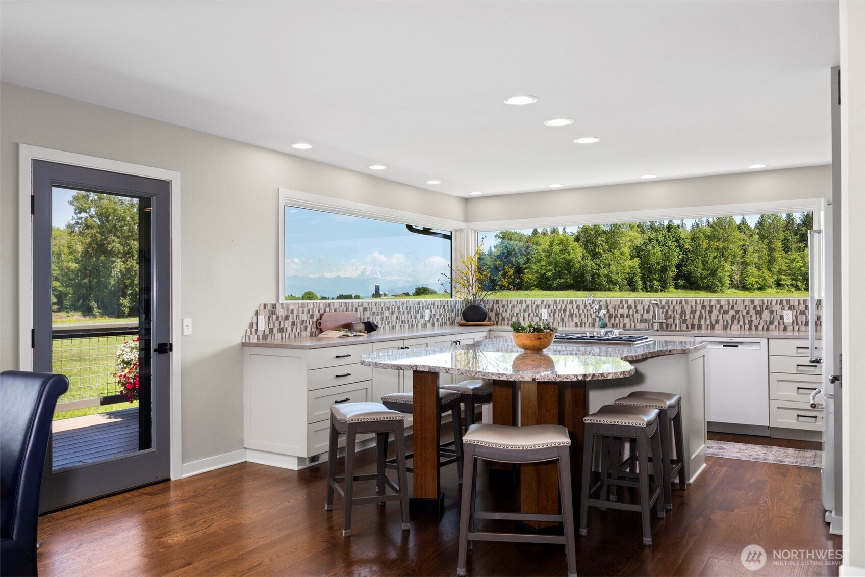 2751 Aldergrove Road