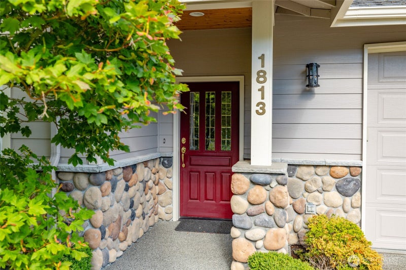 1813 Cedar Springs Lane