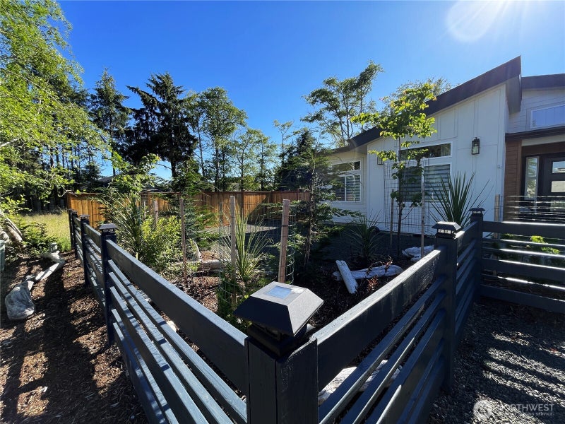 361 Duck Lake Drive SE