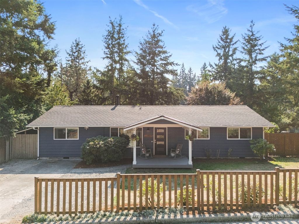 Photo of 23403 SE 267th Street, Maple Valley, WA 98038 (MLS # 2429333)