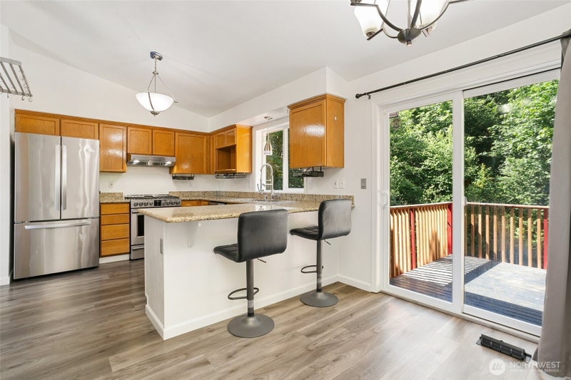 9915 Marine Drive
