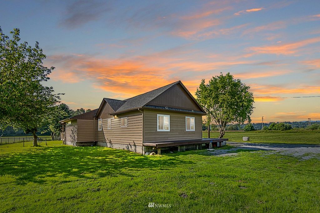 Photo of 2103 Larson Road, Stanwood, WA 98292 (MLS # 1955083)