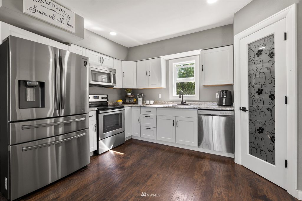 Photo of 2103 Larson Road, Stanwood, WA 98292 (MLS # 1955083)