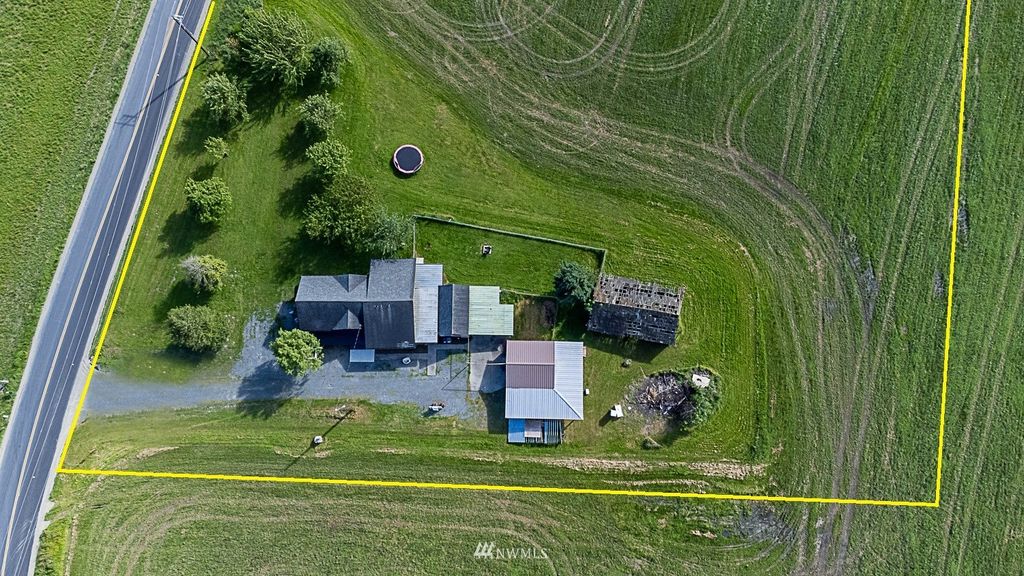 Photo of 2103 Larson Road, Stanwood, WA 98292 (MLS # 1955083)