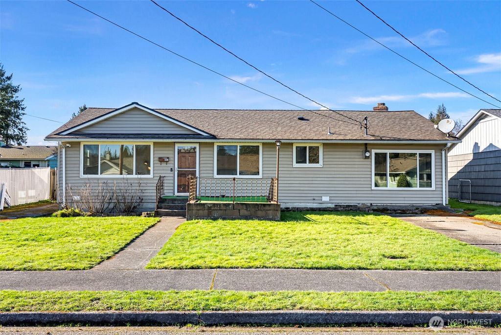 Photo of 3021 Crane Avenue, Bremerton, WA 98310 (MLS # 2479156)