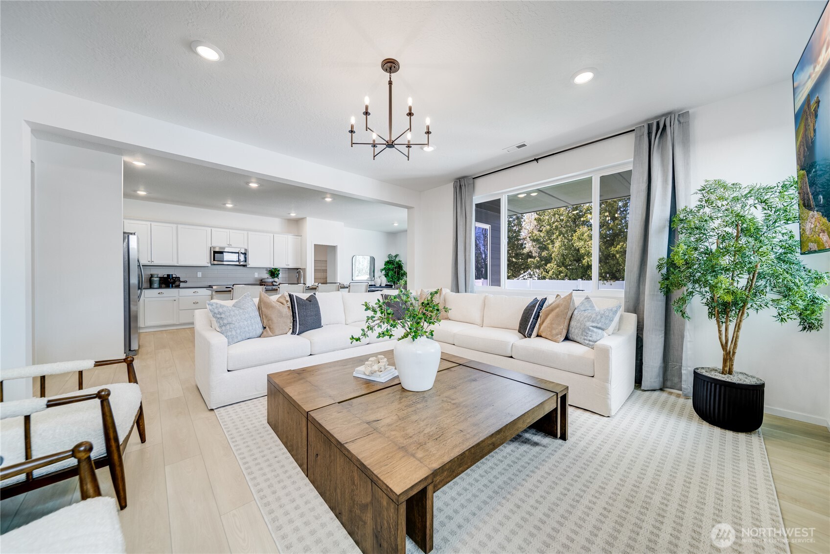 6101 Crestner Drive SW