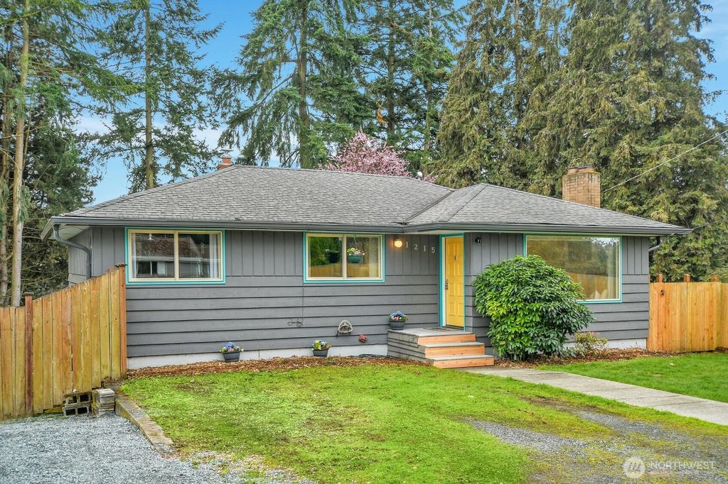 Photo of 1215 S 117th Street, Seattle, WA 98168 (MLS # 2353617)