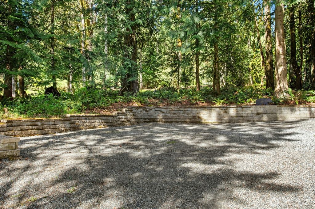 Photo of 12037 210th Place SE, Issaquah, WA 98027 (MLS # 2341733)