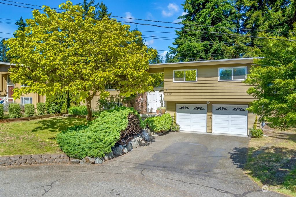 Photo of 17740 Corliss Avenue N, Shoreline, WA 98133 (MLS # 2078031)