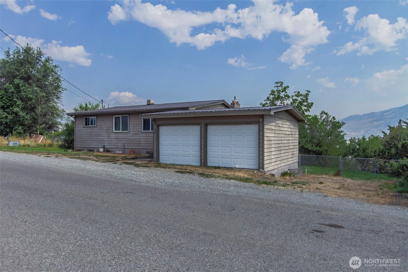 38 Hart Road