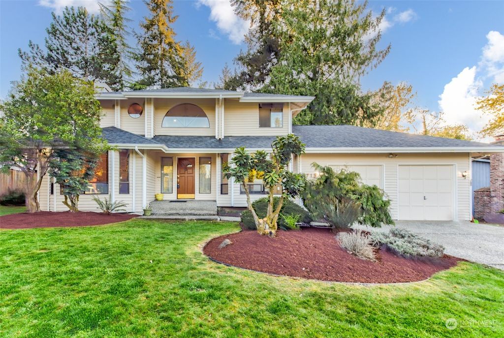 Photo of 715 Kalmia Court NW, Issaquah, WA 98027 (MLS # 2223456)