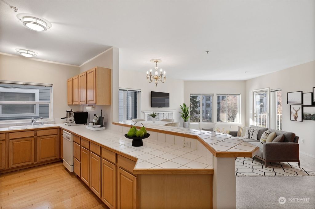 Photo of 6125 NE 175th Street #N201, Kenmore, WA 98028 (MLS # 2183143)