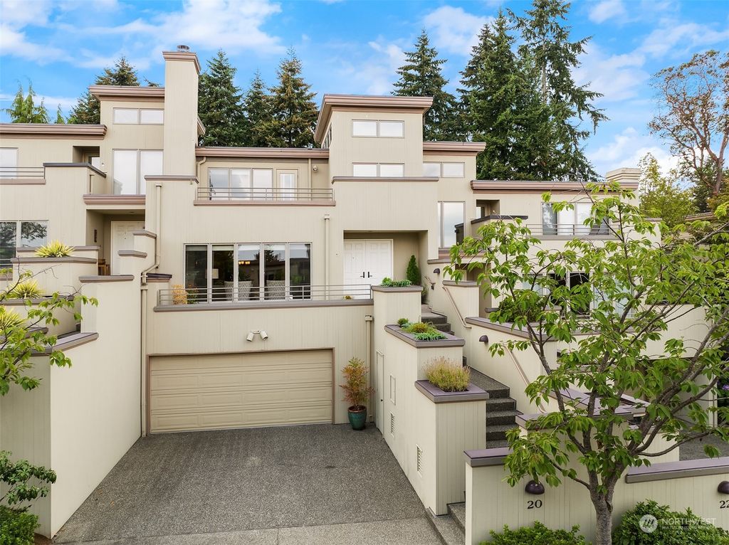 Photo of 5051 50th Avenue NE #20, Seattle, WA 98105 (MLS # 1995967)