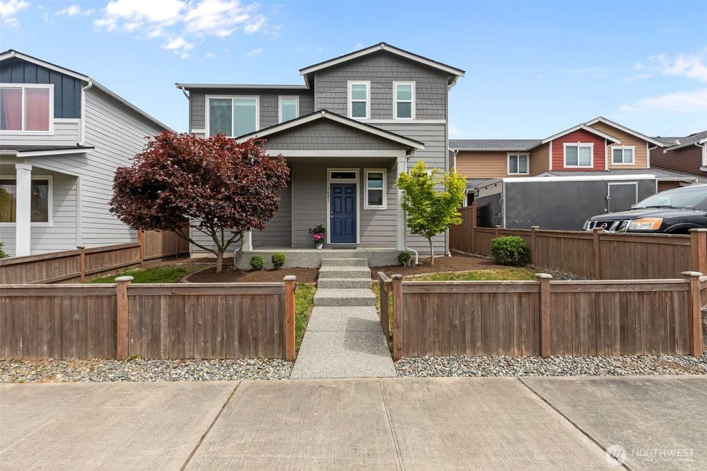 Photo of 5621 87th Avenue NE, Marysville, WA 98270 (MLS # 2520210)