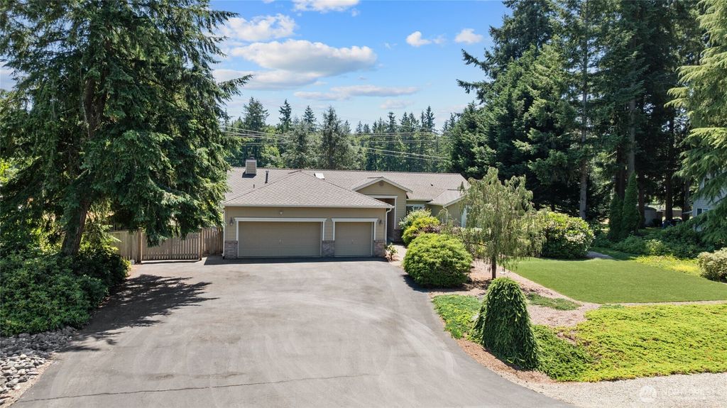 Photo of 20801 SE 293rd Street, Kent, WA 98042 (MLS # 2484181)