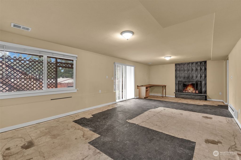 listing image 9365183765103998507
