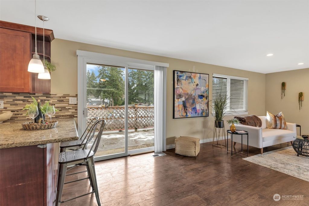 listing image 9364380623157614090