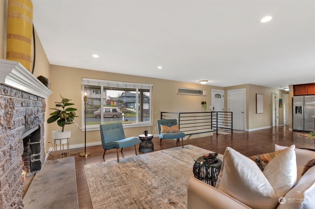 listing image 9362758792233400517