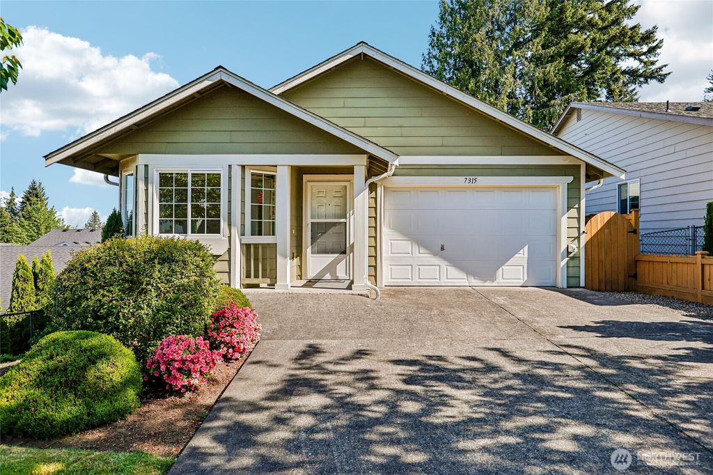 Photo of 7315 61st Place NE, Marysville, WA 98270 (MLS # 2523430)