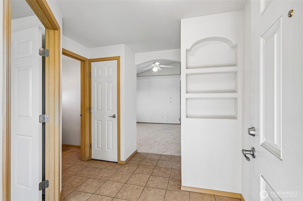Photo of 7315 61st Place NE, Marysville, WA 98270 (MLS # 2523430)