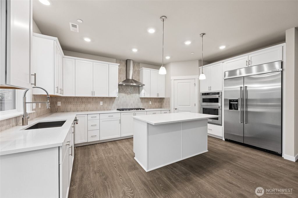 Photo of 13526 NE 106th Court #28, Kirkland, WA 98033 (MLS # 2422184)